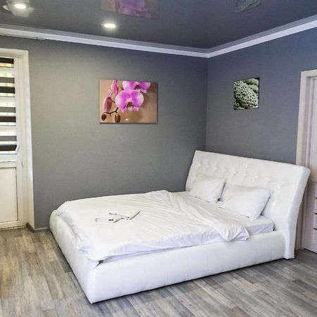 Cozy Apartment In A New Building Close To The Downtown 基輔 外观 照片