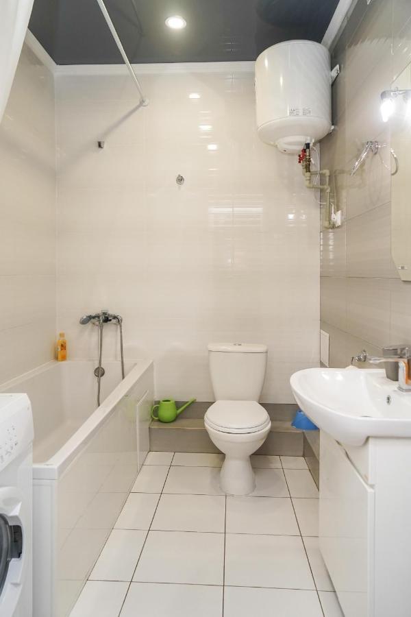 Cozy Apartment In A New Building Close To The Downtown 基輔 外观 照片