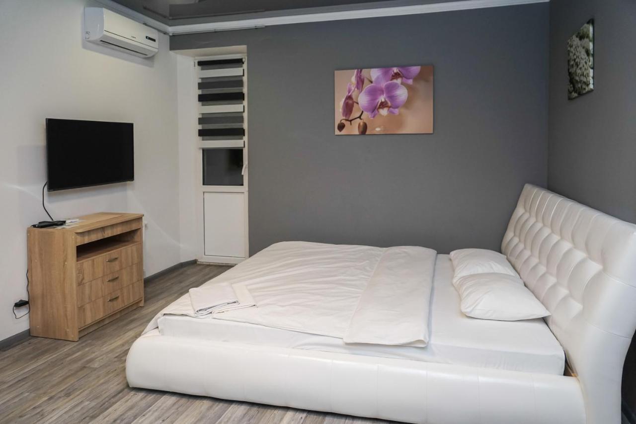 Cozy Apartment In A New Building Close To The Downtown 基輔 外观 照片